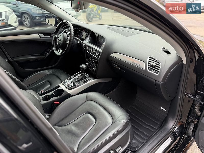 Седан Audi A4 2015 в Шептицькому
