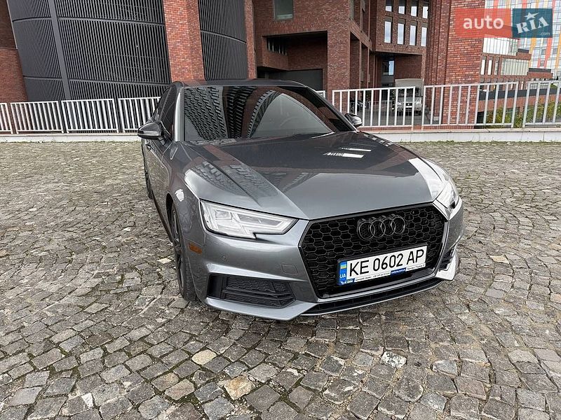 Седан Audi A4 2017 в Днепре