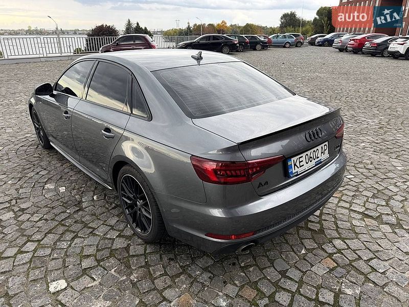 Седан Audi A4 2017 в Днепре