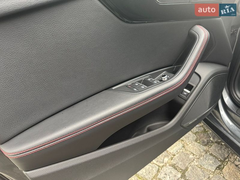 Седан Audi A4 2017 в Днепре