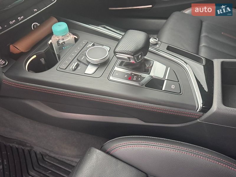 Седан Audi A4 2017 в Днепре