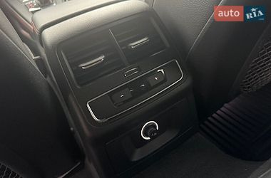 Седан Audi A4 2017 в Днепре