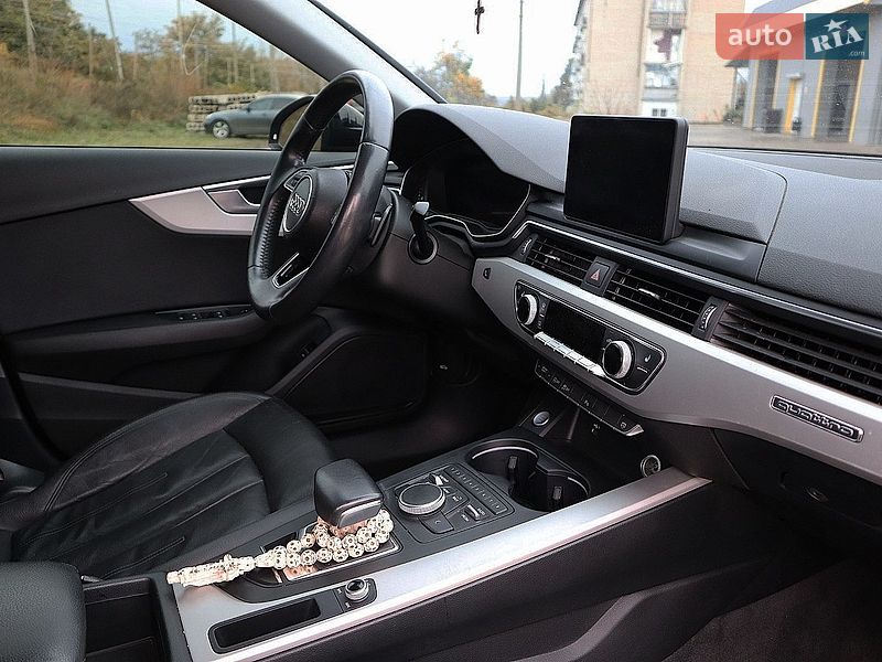 Седан Audi A4 2019 в Ізюмі