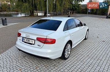 Седан Audi A4 2014 в Винниках