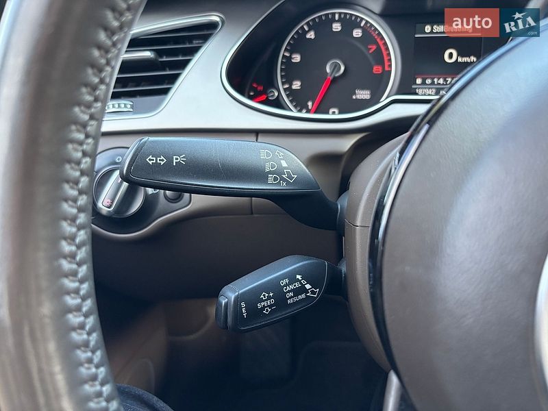 Седан Audi A4 2014 в Винниках