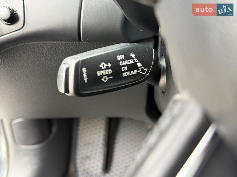 Седан Audi A4 2013 в Горишних Плавнях