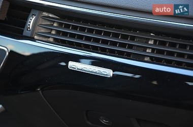 Седан Audi A4 2022 в Киеве