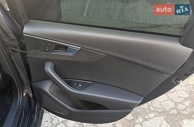 Седан Audi A4 2017 в Львове