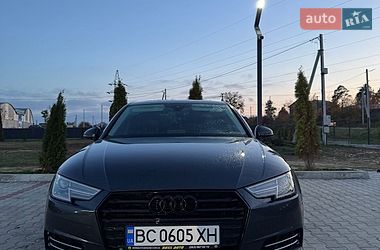 Седан Audi A4 2015 в Львове