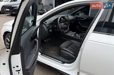 Седан Audi A4 2018 в Киеве
