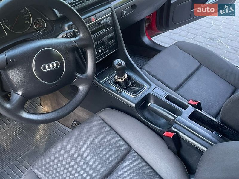 Седан Audi A4 2002 в Львове
