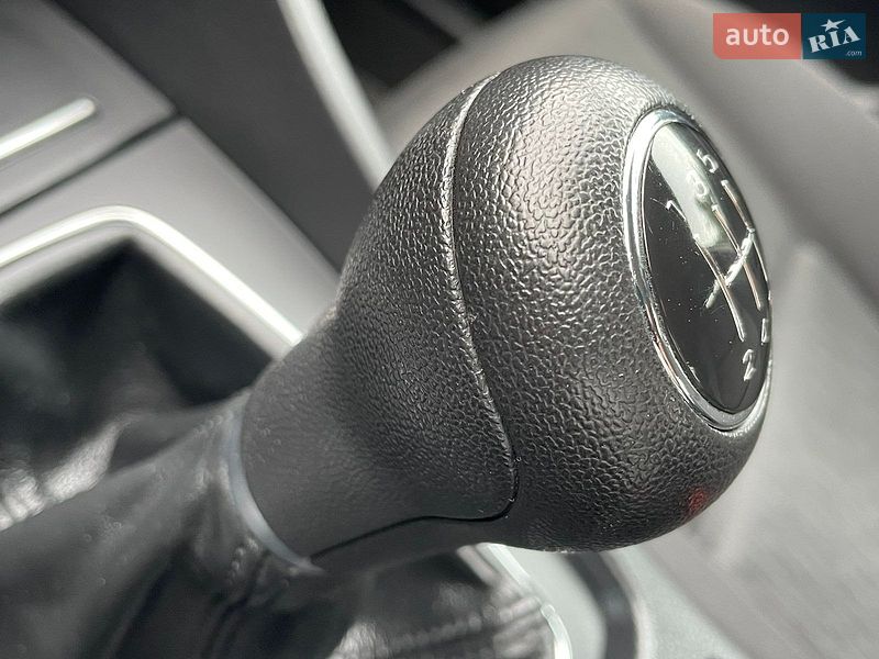 Седан Audi A4 2005 в Чернігові