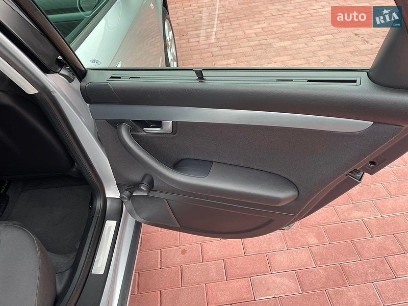 Седан Audi A4 2005 в Чернігові