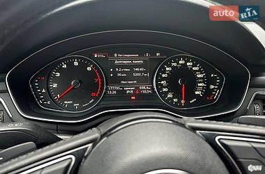 Седан Audi A4 2015 в Комарному