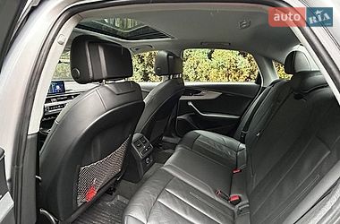 Седан Audi A4 2015 в Комарному