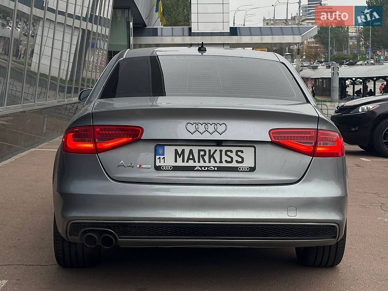 Седан Audi A4 2015 в Киеве