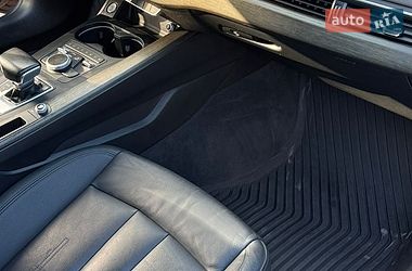 Седан Audi A4 2019 в Киеве