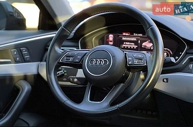 Седан Audi A4 2016 в Пустомитах