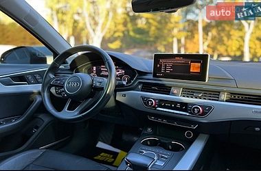 Седан Audi A4 2016 в Пустомитах