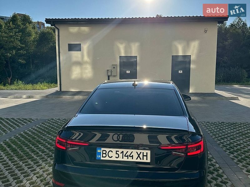 Седан Audi A4 2017 в Львове