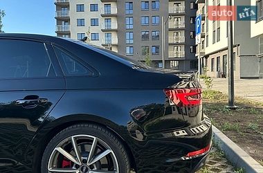 Седан Audi A4 2017 в Львове