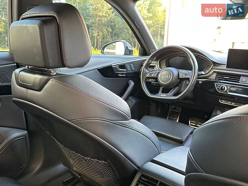 Седан Audi A4 2017 в Львове
