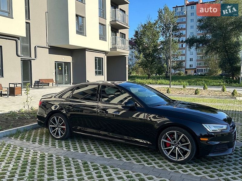 Седан Audi A4 2017 в Львове