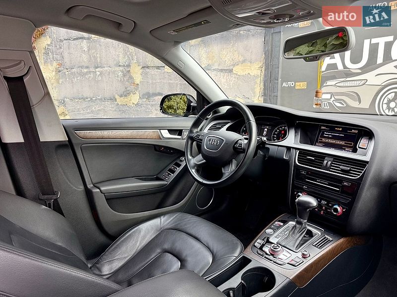 Седан Audi A4 2013 в Харькове