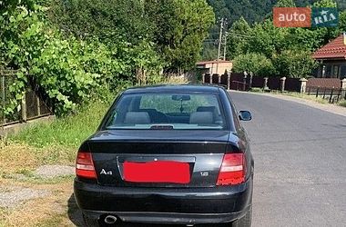 Седан Audi A4 1999 в Ужгороде