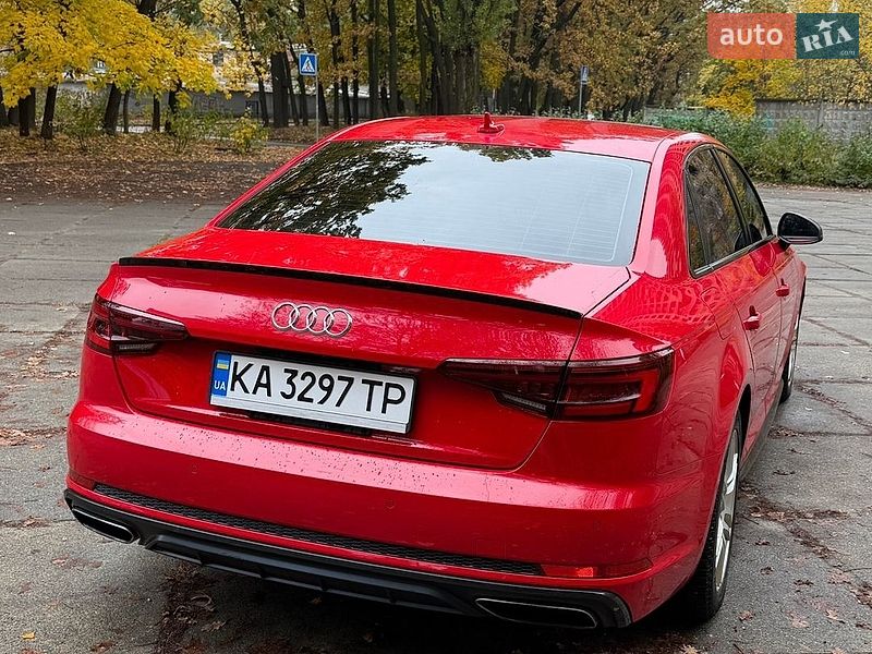 Седан Audi A4 2018 в Киеве