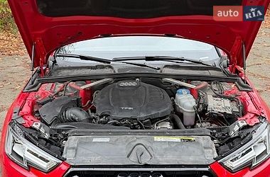Седан Audi A4 2018 в Киеве