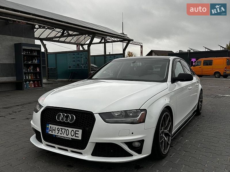 Седан Audi A4 2014 в Буче