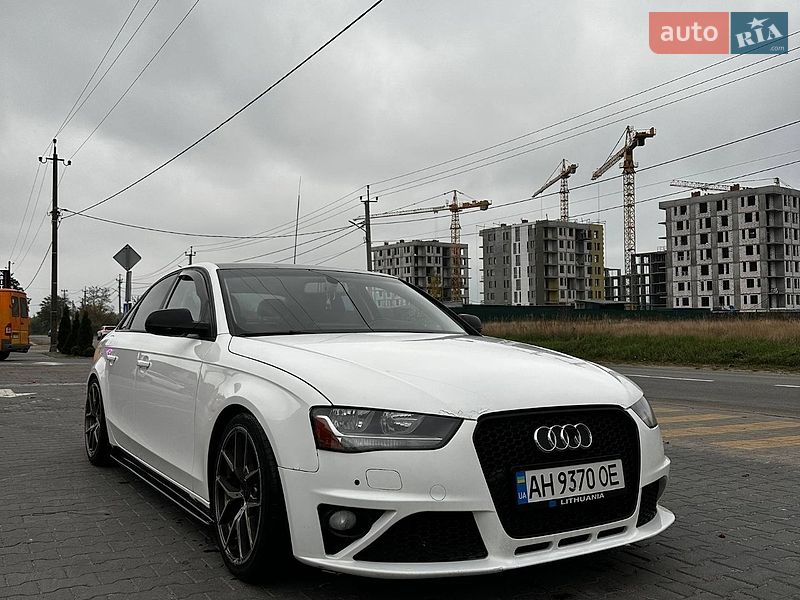 Седан Audi A4 2014 в Буче