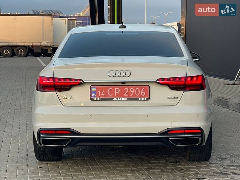 Седан Audi A4 2021 в Стрые