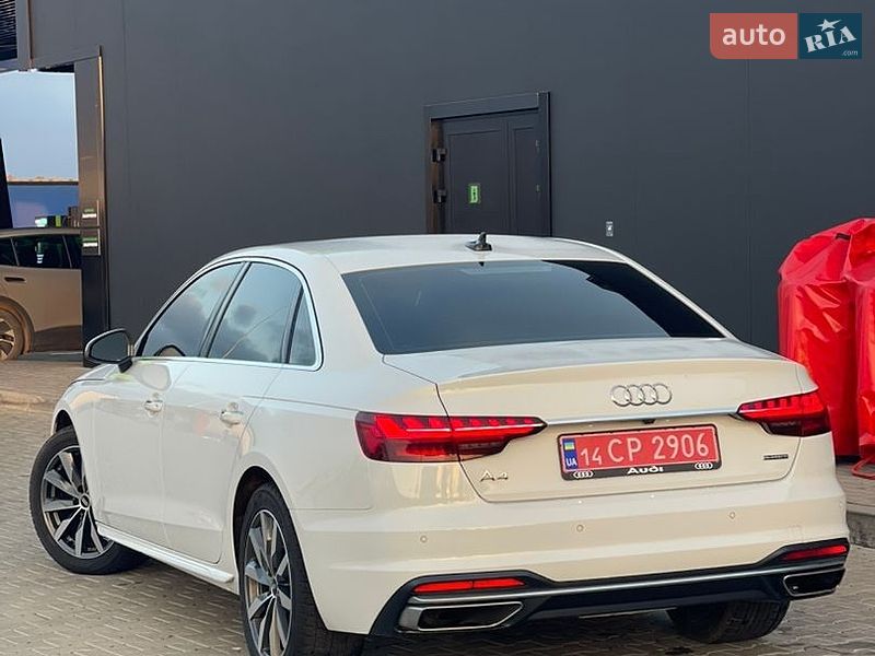 Седан Audi A4 2021 в Стрые
