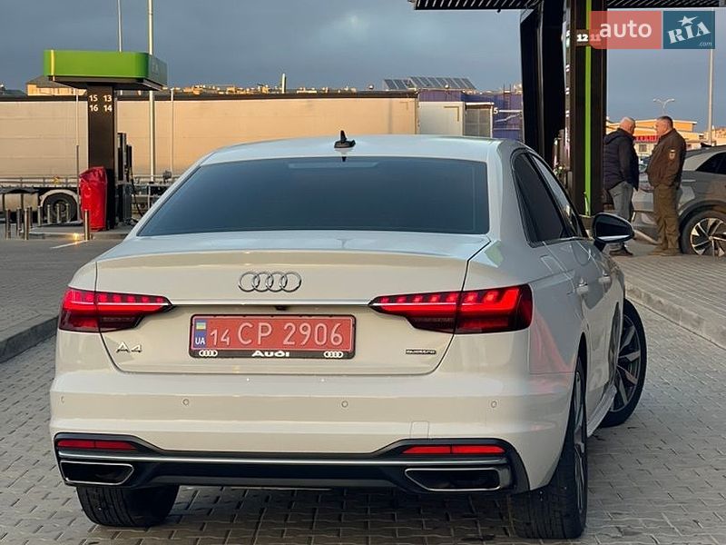 Седан Audi A4 2021 в Стрые
