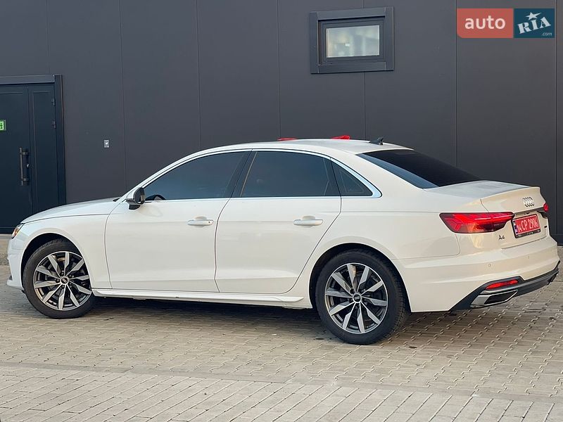 Седан Audi A4 2021 в Стрые