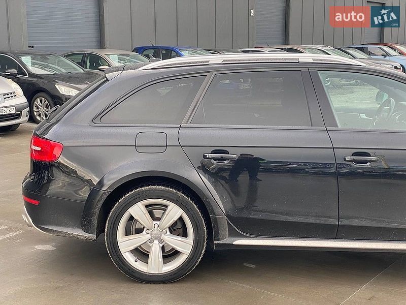 Универсал Audi A4 2015 в Львове