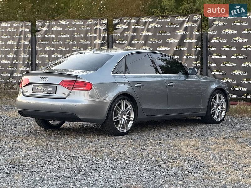 Седан Audi A4 2011 в Киеве