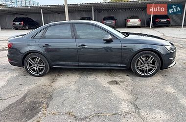 Седан Audi A4 2017 в Днепре