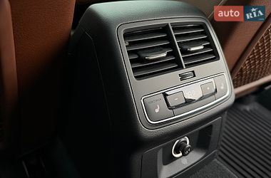Седан Audi A4 2017 в Львове