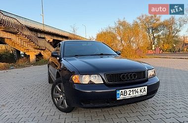 Седан Audi A4 1997 в Дрогобичі