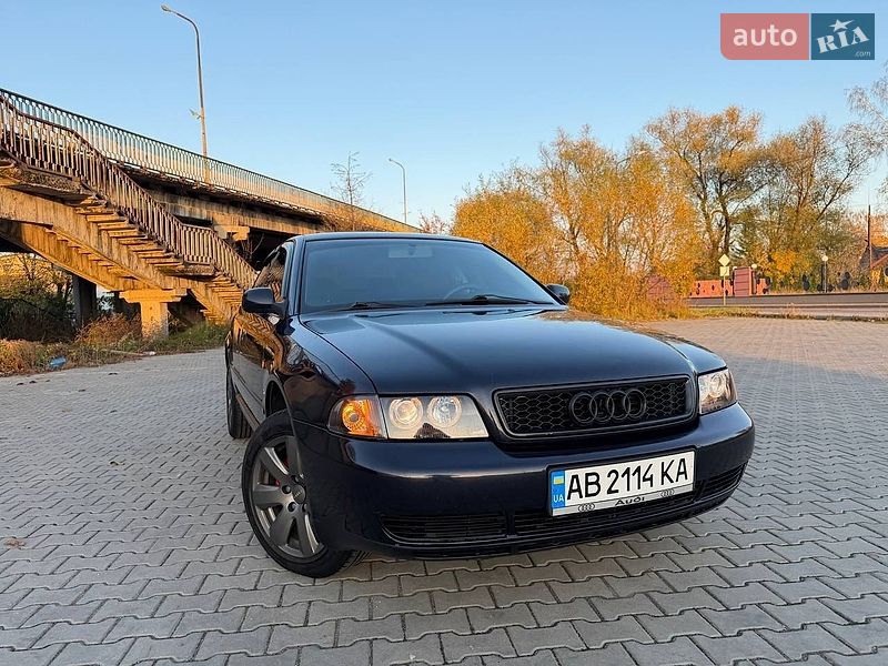 Седан Audi A4 1997 в Дрогобичі