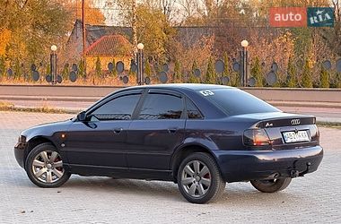 Седан Audi A4 1997 в Дрогобичі