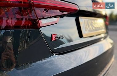 Седан Audi A4 2015 в Первомайске