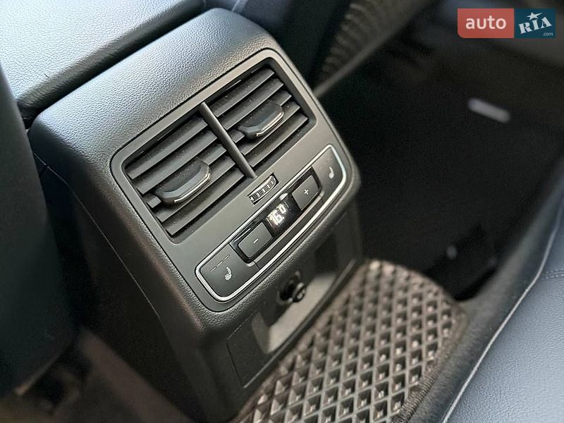 Седан Audi A4 2015 в Первомайске
