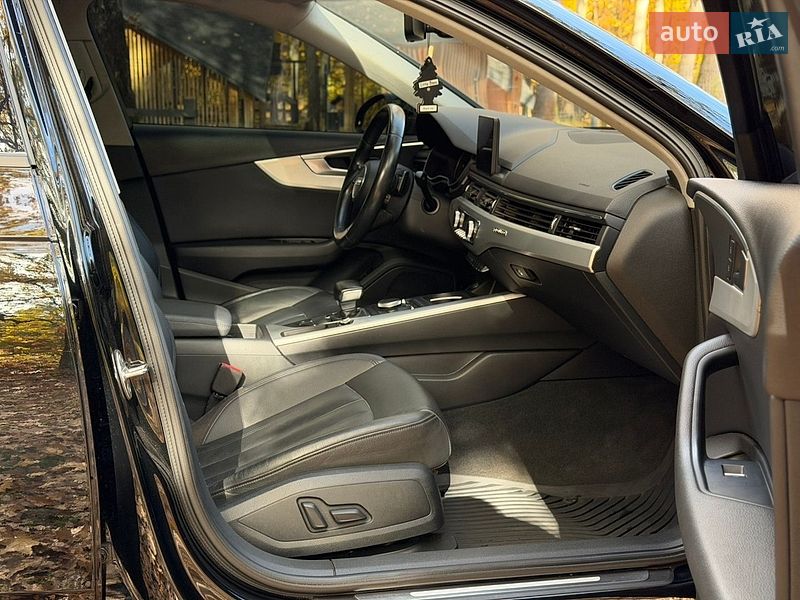 Седан Audi A4 2016 в Радивиліві