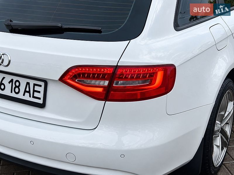 Универсал Audi A4 2014 в Киеве