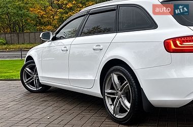 Универсал Audi A4 2014 в Киеве