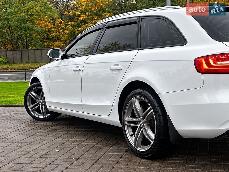 Универсал Audi A4 2014 в Киеве